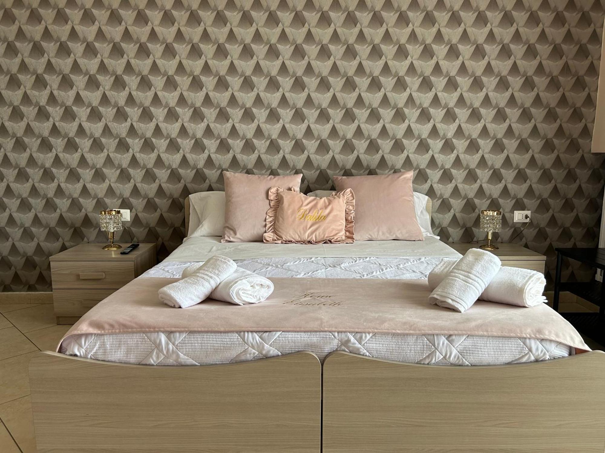 Home Elisabet Neapol Zewnętrze zdjęcie